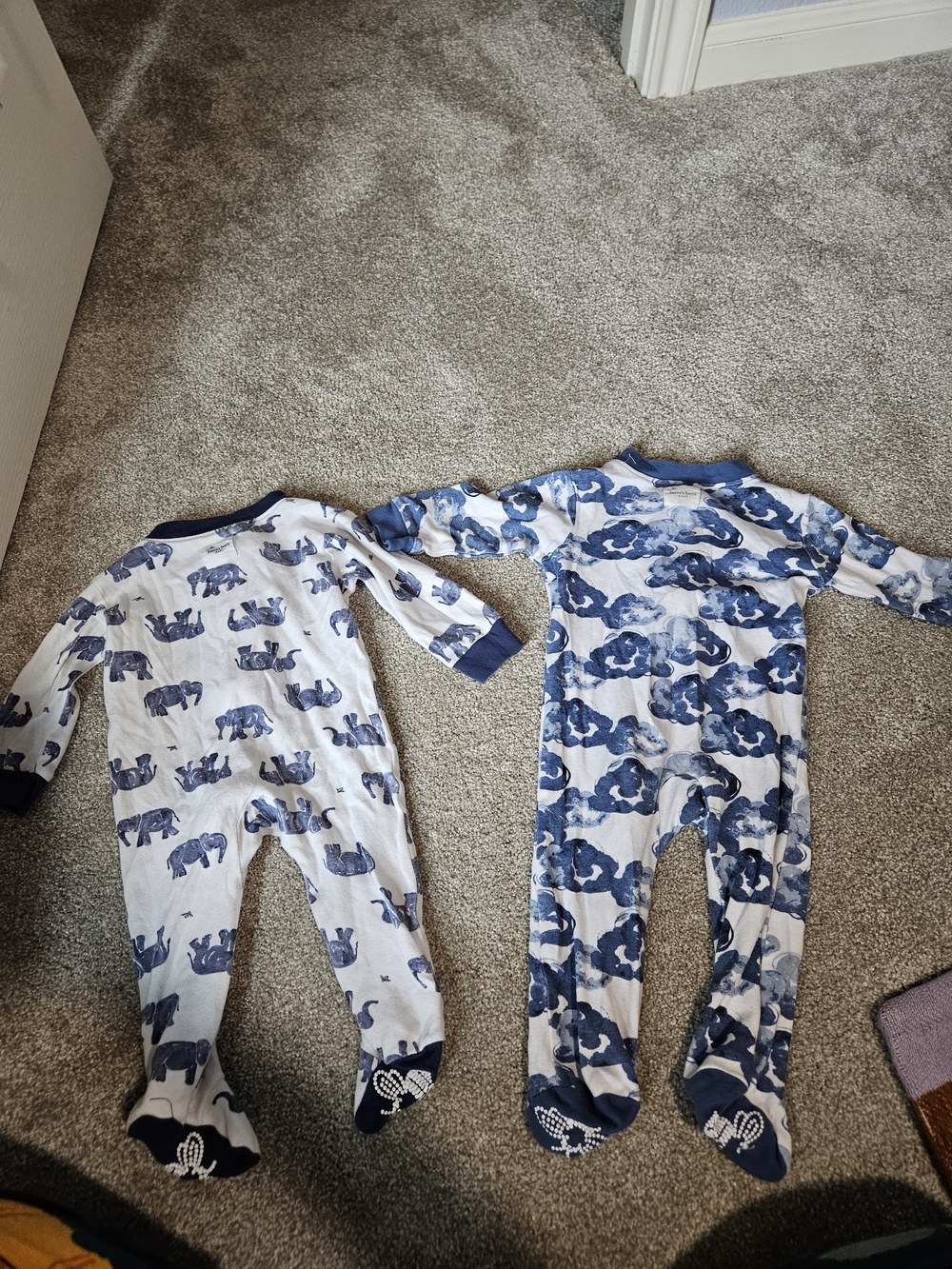 Burts Bees Baby Bundle Of 2 Footed Pajamas Size 6-9 Months - Picture 6 of 11